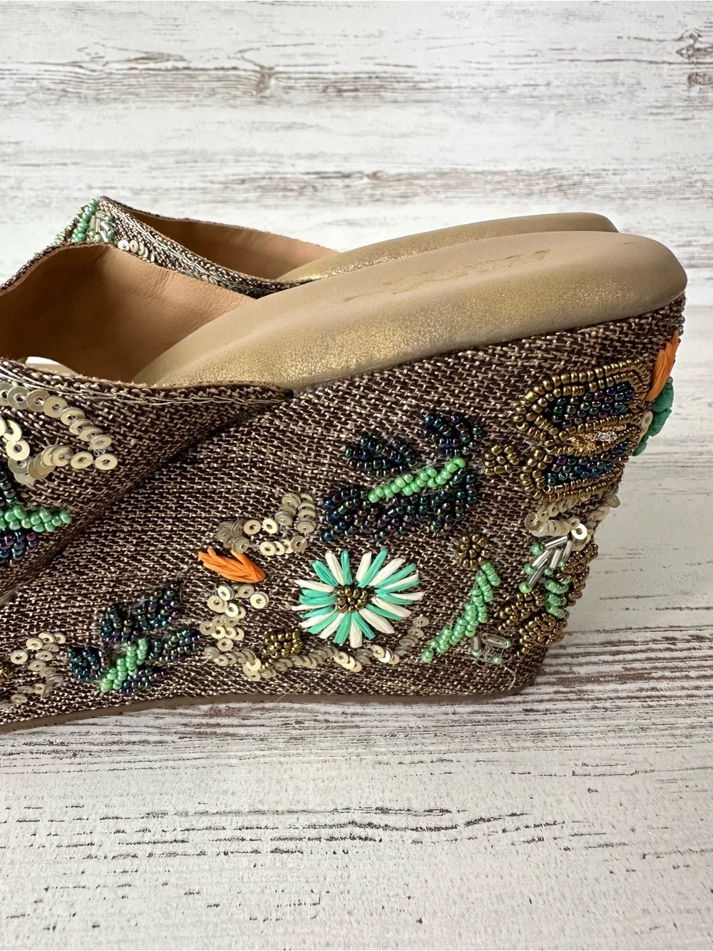 NWOT Beaded Sequin 3D Floral Platform Wedge Sandals 41 Butterfly Mixed Media